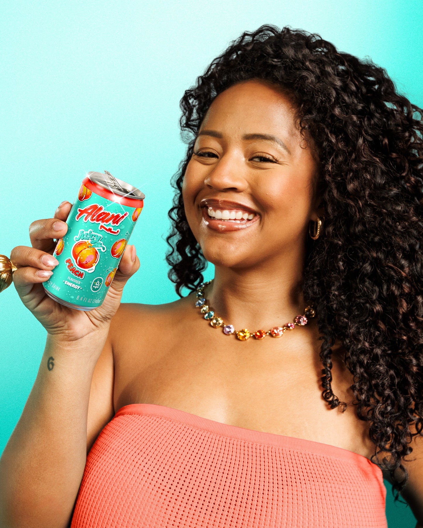 mini-energy-juicy-peach-o7 stretch_AN-Website-8.4oz-PDP-PCH-05-Lifestyle_v1.jpg